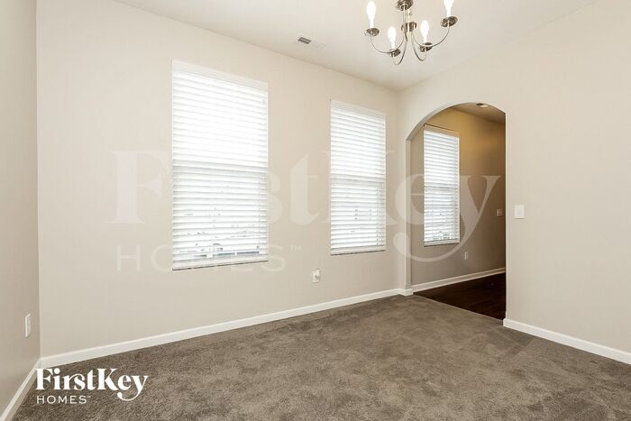 Building Photo - 5609 Alliance Way