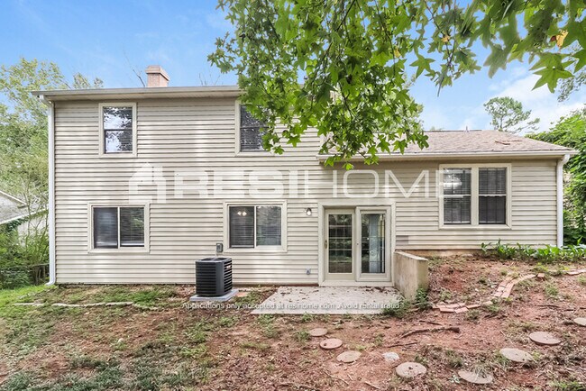 Building Photo - 3947 Wood Path Dr