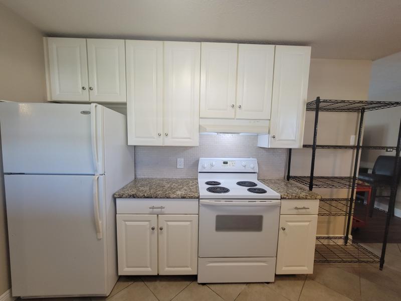 Building Photo - 3136 Lawton Ct