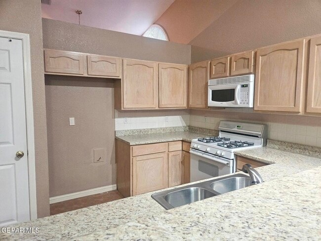 Building Photo - 1329 Desierto Rosa Pl