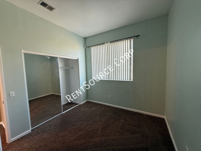 Building Photo - 1602 W Ave H-4