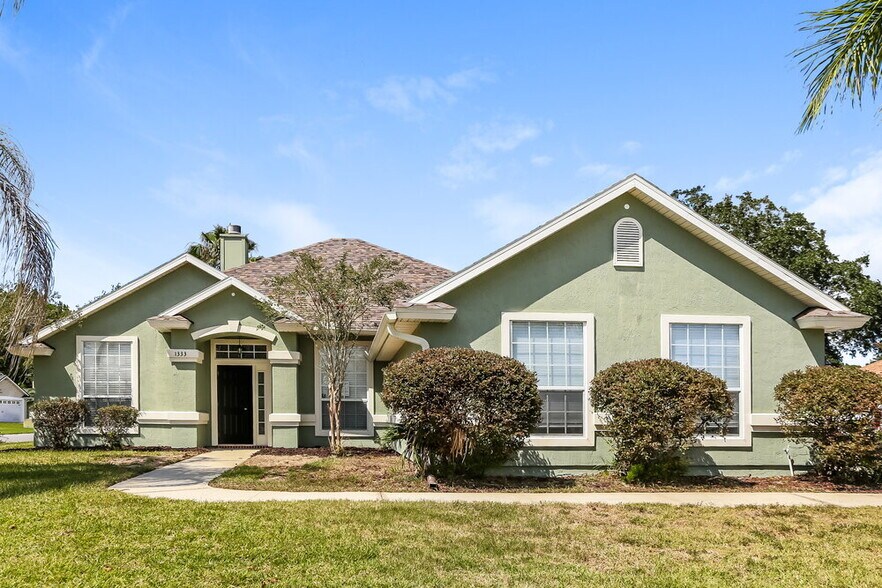 Primary Photo - 1333 Grey Feather Ln