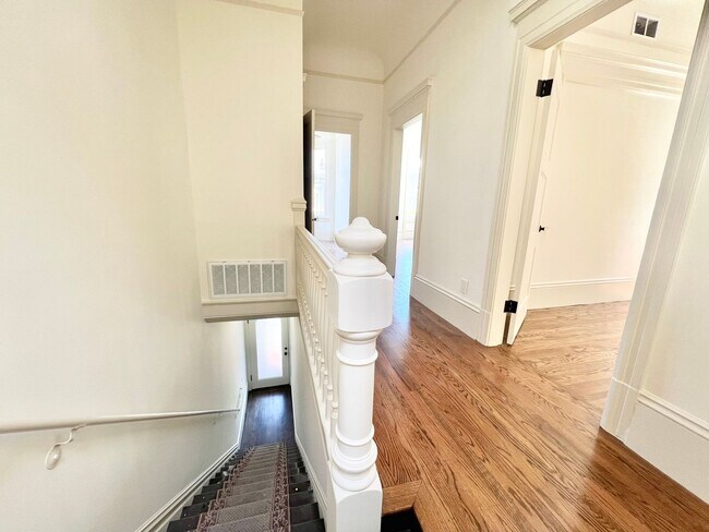 Building Photo - 625-627-627 Fillmore St
