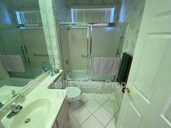 Building Photo - 78369 Yucca Blossom Dr