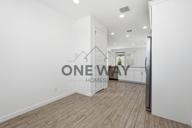 Building Photo - 2962 E Mohave Ln