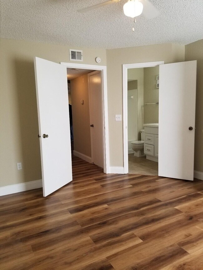 Building Photo - 1401 Village Blvd