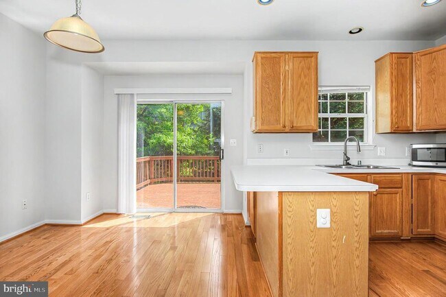 Building Photo - 45527 Grand Central Sq