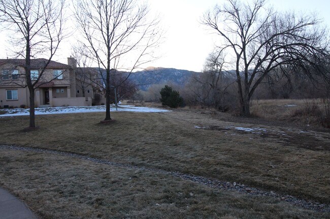 Building Photo - 3348 Apogee View