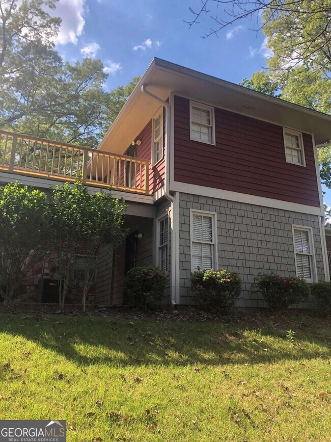 Building Photo - 3543 Simpson Farm Dr SE