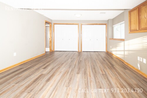 Building Photo - 12397 S Lincoln St