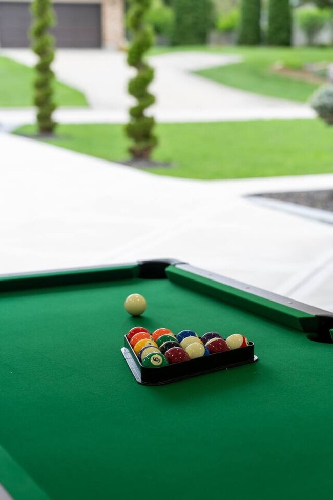 Building Photo - 4016 Eaton Dr