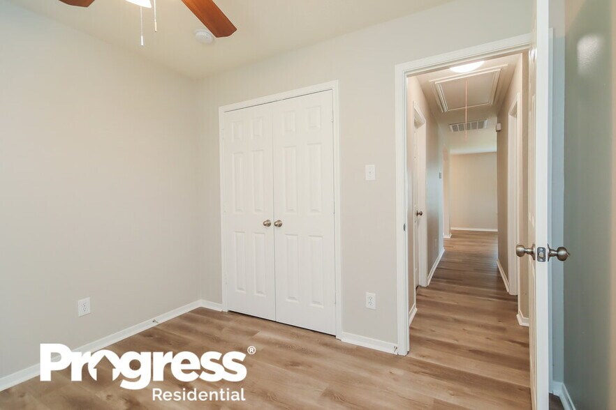 Building Photo - 3121 Centennial Village Dr