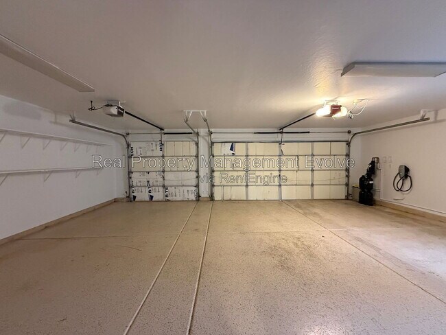 Building Photo - 1234 W Remington Dr