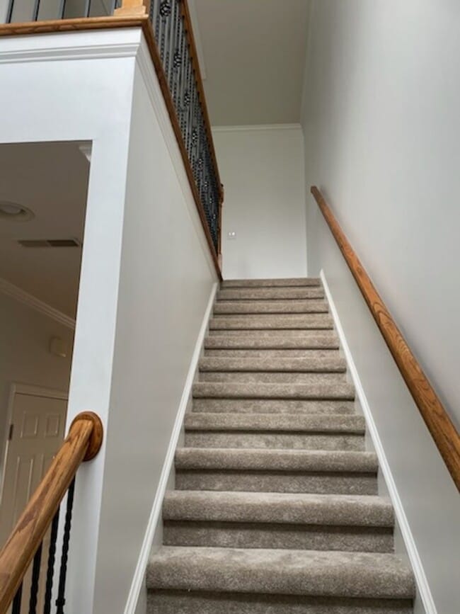 Building Photo - Emmyllie Ct- 130/132