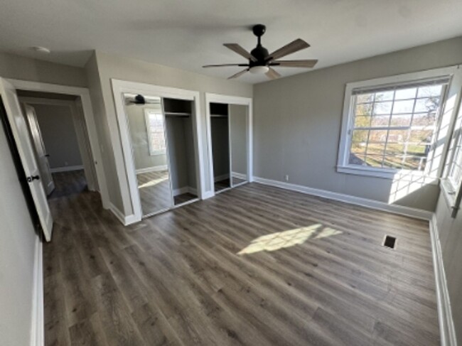 Building Photo - For Rent – 3 Bed, 1 Bath Home in Bristol, ...