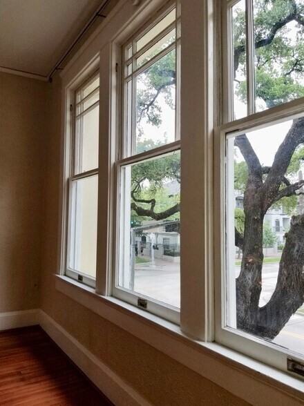 Building Photo - 2603 Milam St
