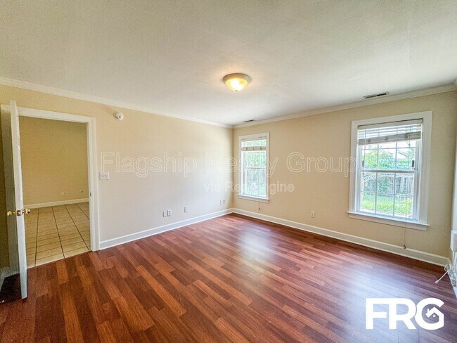 Building Photo - 149 Emily Dr