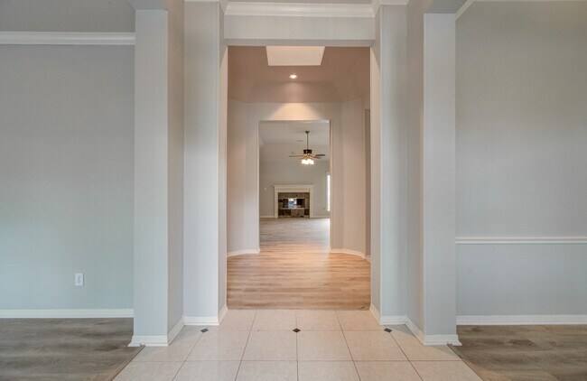 Building Photo - 3430 Rolling Terrace Dr