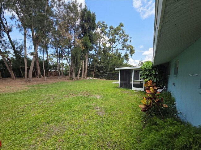 Building Photo - 4136 S Lockwood Ridge Rd