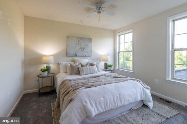 Building Photo - 4340 Chapel Rd