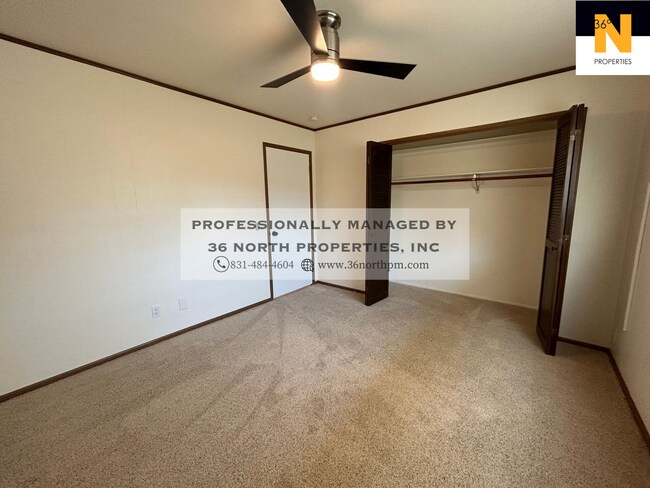 Building Photo - 11740 Tam O'Shanter Dr