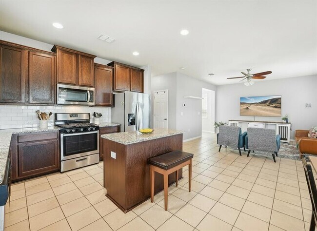 Building Photo - 5303 Marsh Ln