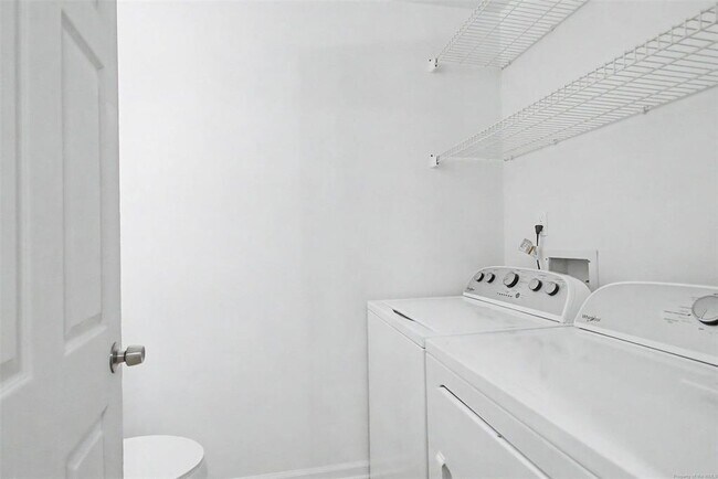 Building Photo - 285 Merrimac Trail