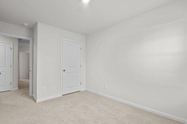 Building Photo - 105 Kimber Dr