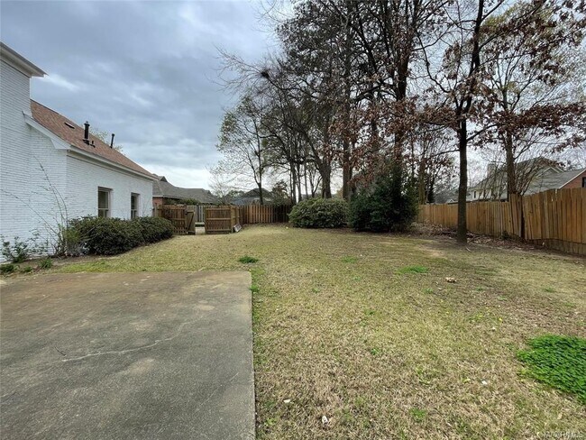 Building Photo - 8342 Longneedle Dr