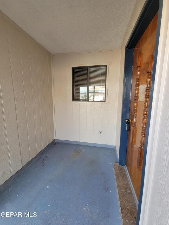 Building Photo - 11340 Lake Nasser Dr