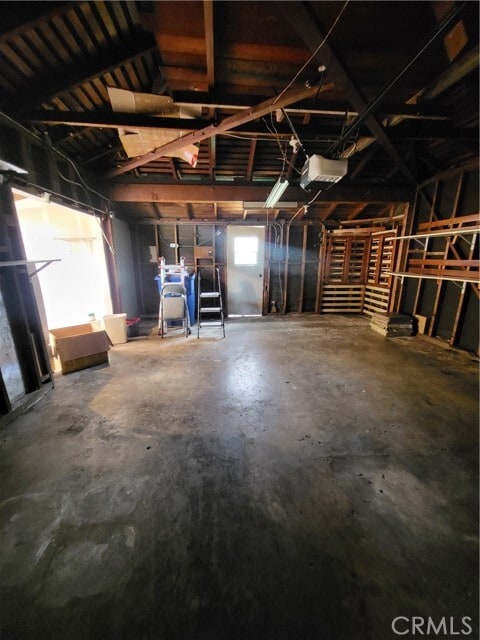 Building Photo - 6000 Southside Dr