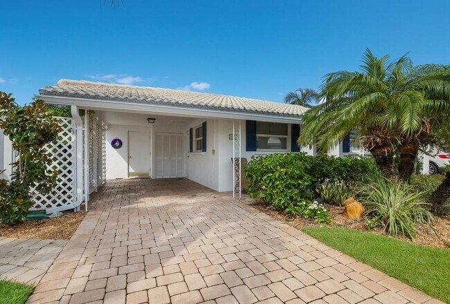 Building Photo - 957 Spanish Dr N