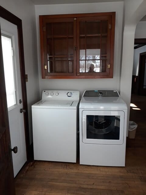 Building Photo - Endless Space Indoors & Out—Beautiful 3BR Home with Barn