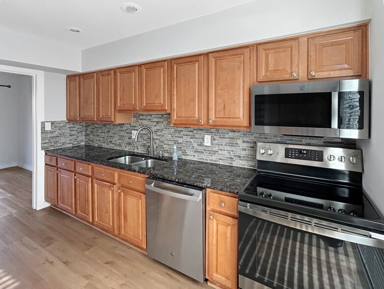 Building Photo - 2284 Emerald Heights Ct