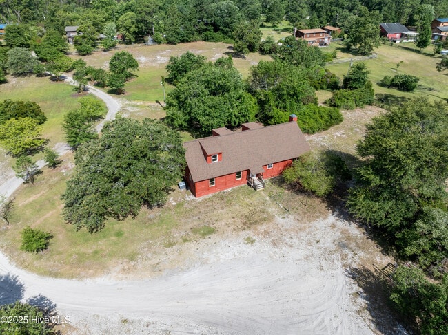 Building Photo - 521 NC-172