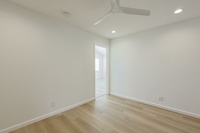 Building Photo - Peaceful 3BD/2BA Home in 55+ Community with Yard, Ocean View & Garage