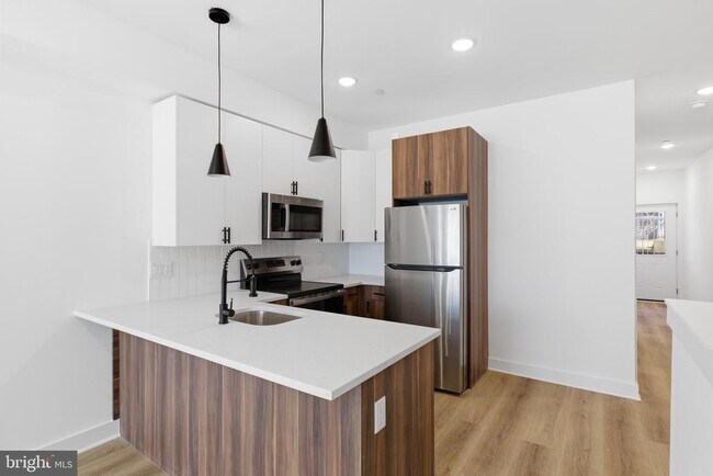 Building Photo - 2532 N 11th St