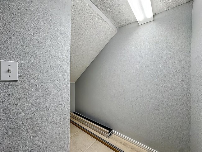 Building Photo - 3805 Messina Dr