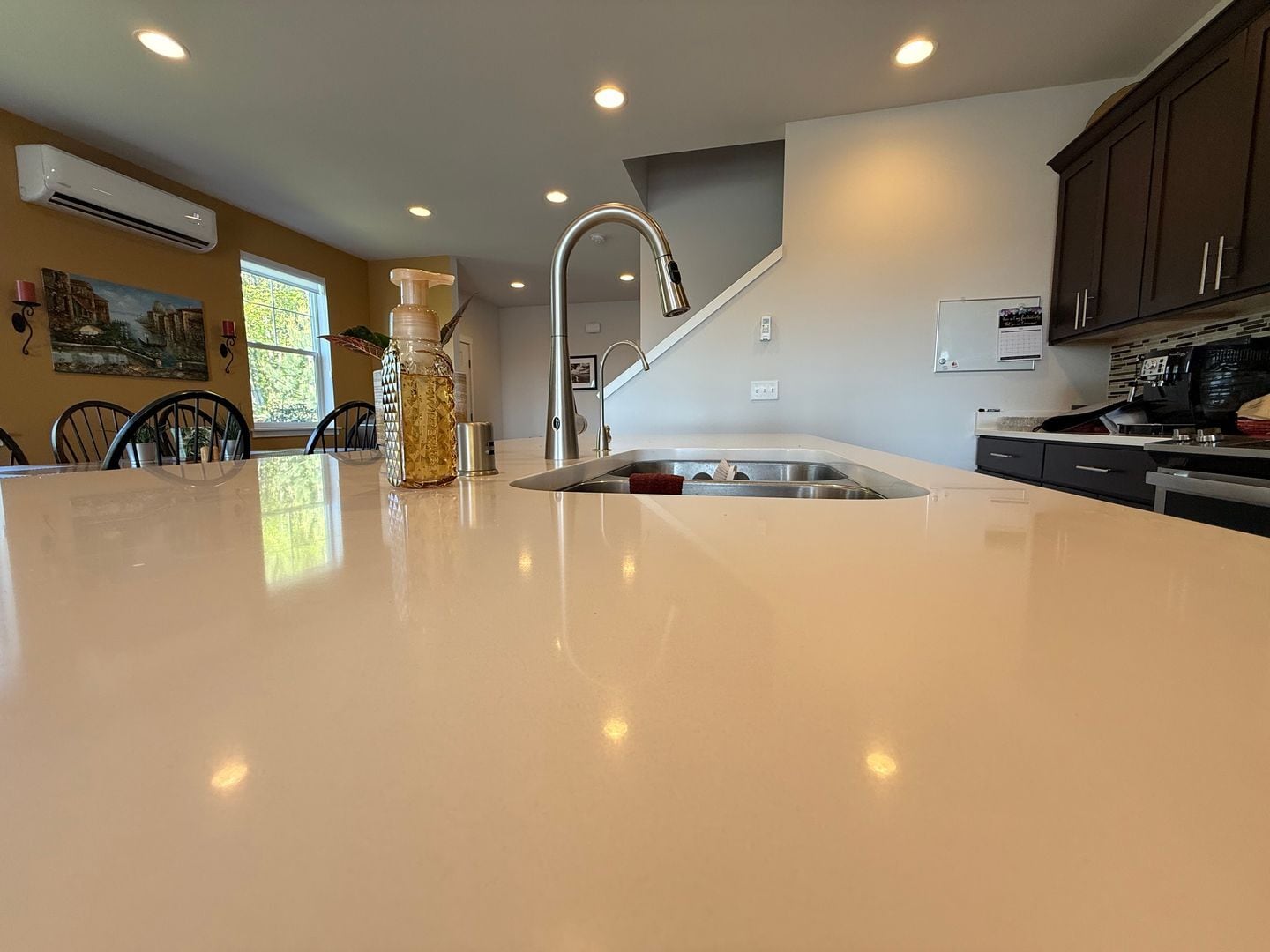 Building Photo - Hilltop Luxury Townhome with Stunning Valley Sunset Views