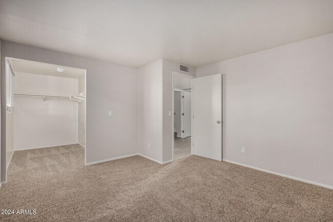 Building Photo - 6319 N 83rd Pl