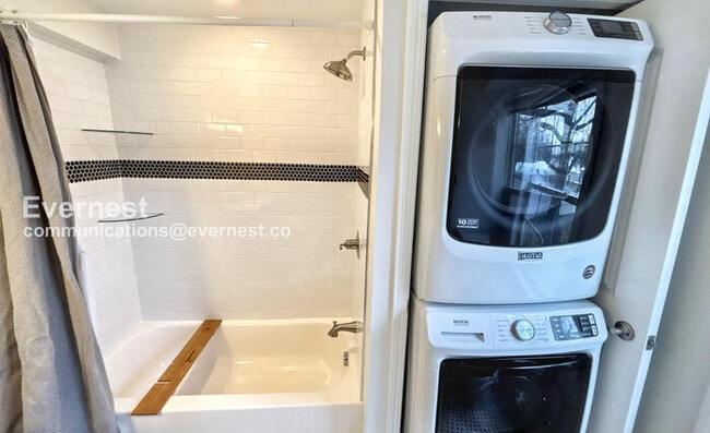 Building Photo - 616 Eastmoor Blvd