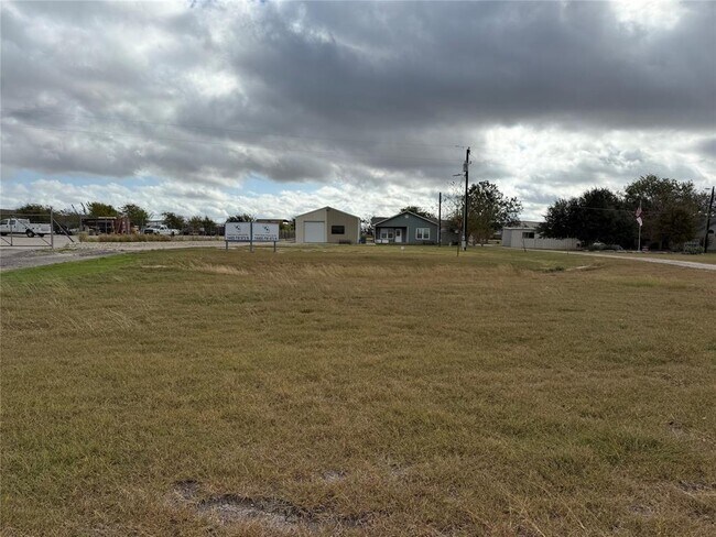 Building Photo - 14405-14405 FM973