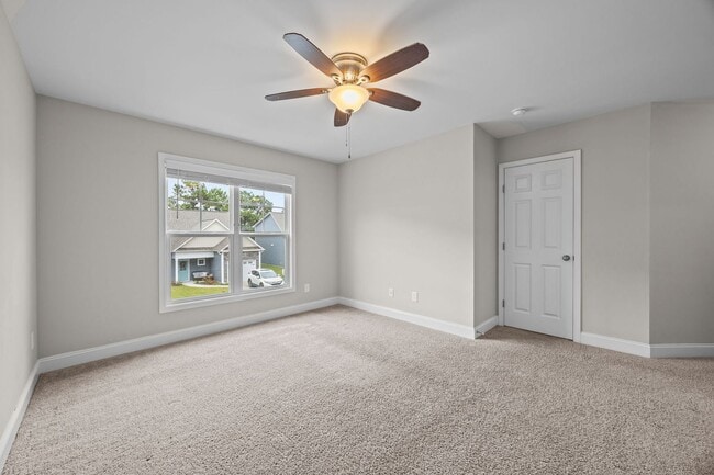 Building Photo - Welcome to Stonebay Townhomes!
