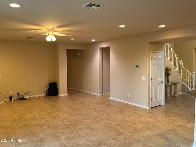 Building Photo - 18137 W Orchid Ln