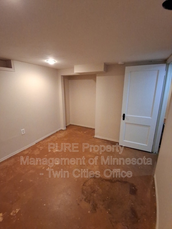 Building Photo - 16050 45th St NE