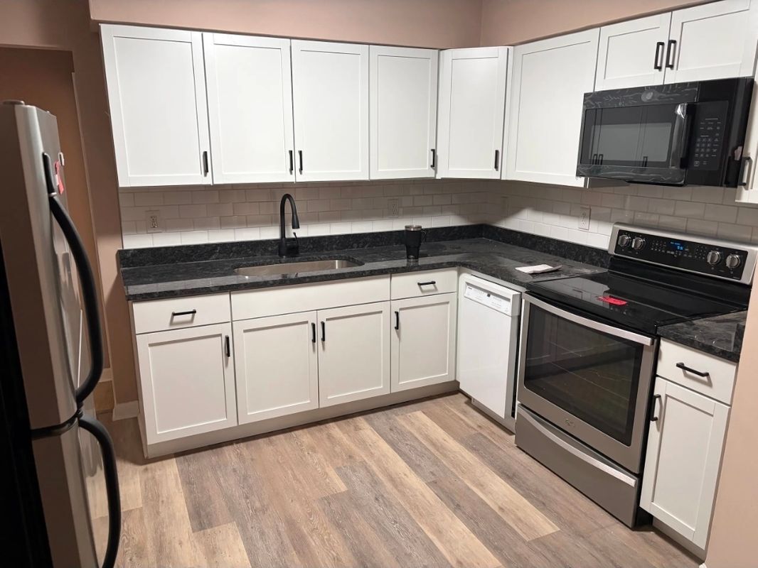 Building Photo - 5209 Eugene Way