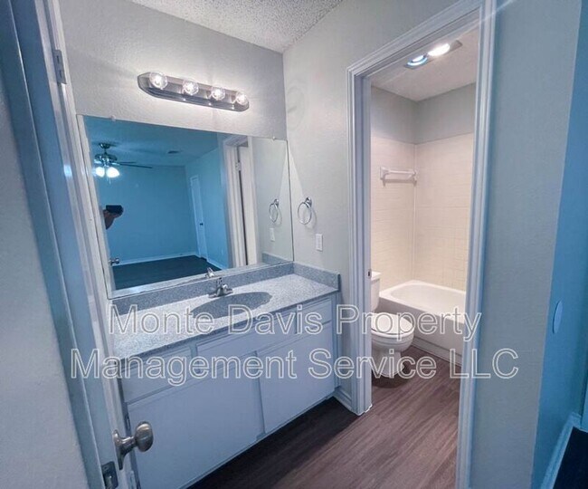 Building Photo - 2618 Alcott Ln