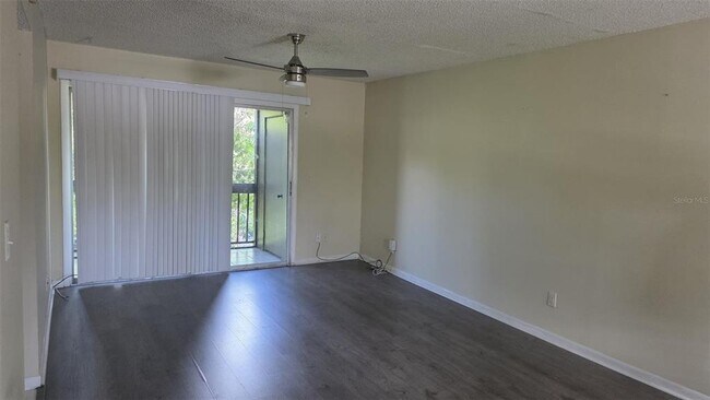 Building Photo - 6328 Newtown Cir