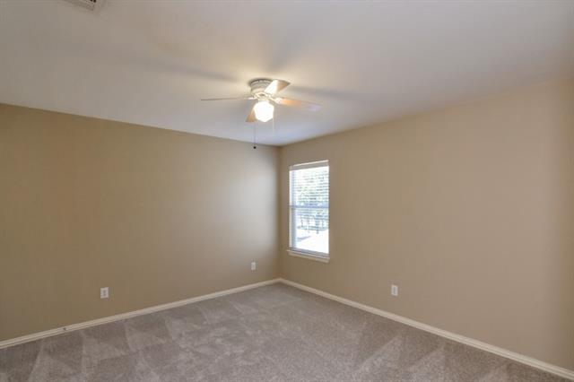 Building Photo - 9810 Walnut Hill Dr