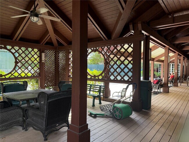 Building Photo - 4000 Towerside Terrace